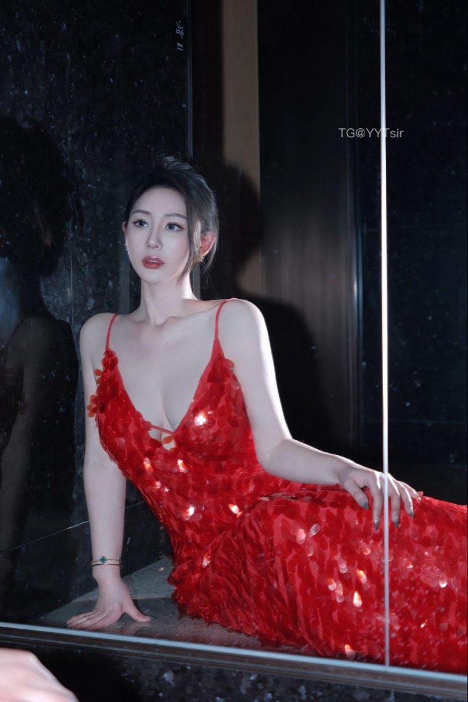图片[1]-不爱笑的赛琳