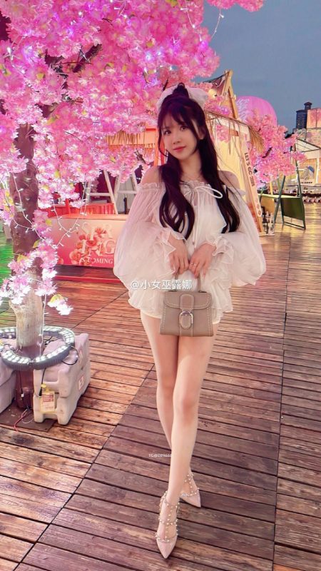 【纯享版资源】小女巫露娜 [5.27 GB, 视频:65, 图片:1294]-悠然分享库