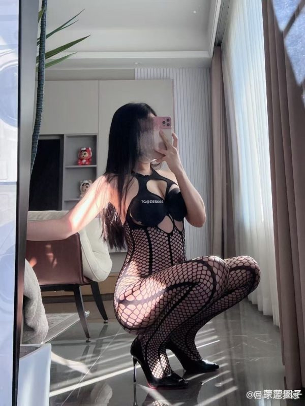 【纯享版资源】蒙蒙子 [273.90 MB, 视频:48, 图片:1187]-悠然分享库