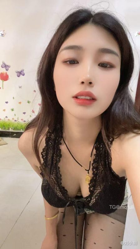 【微密圈全集版】刘小玥玥 [184.47 MB, 图片:182, 视频:39]-悠然分享库