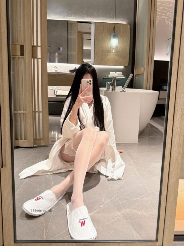 【微密圈全集版】妖妖不小 [29.57 MB, 视频:8, 图片:82]-悠然分享库