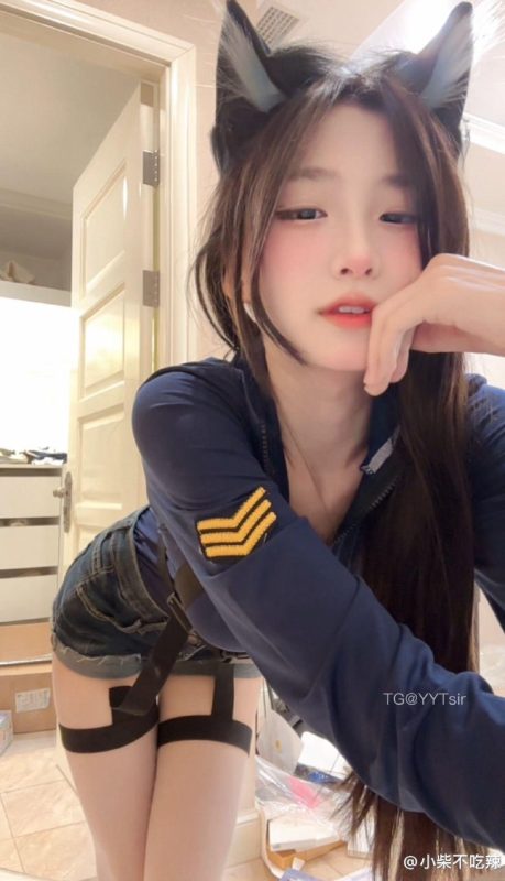 【微密圈全集版】小柴不吃辣 [521.89 MB, 视频:84, 图片:414]-悠然分享库