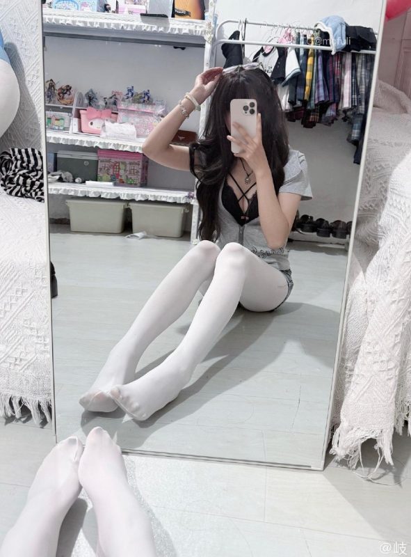 【微密圈全集版】政岐的日常 [368.96 MB, 视频:71, 图片:230]-悠然分享库