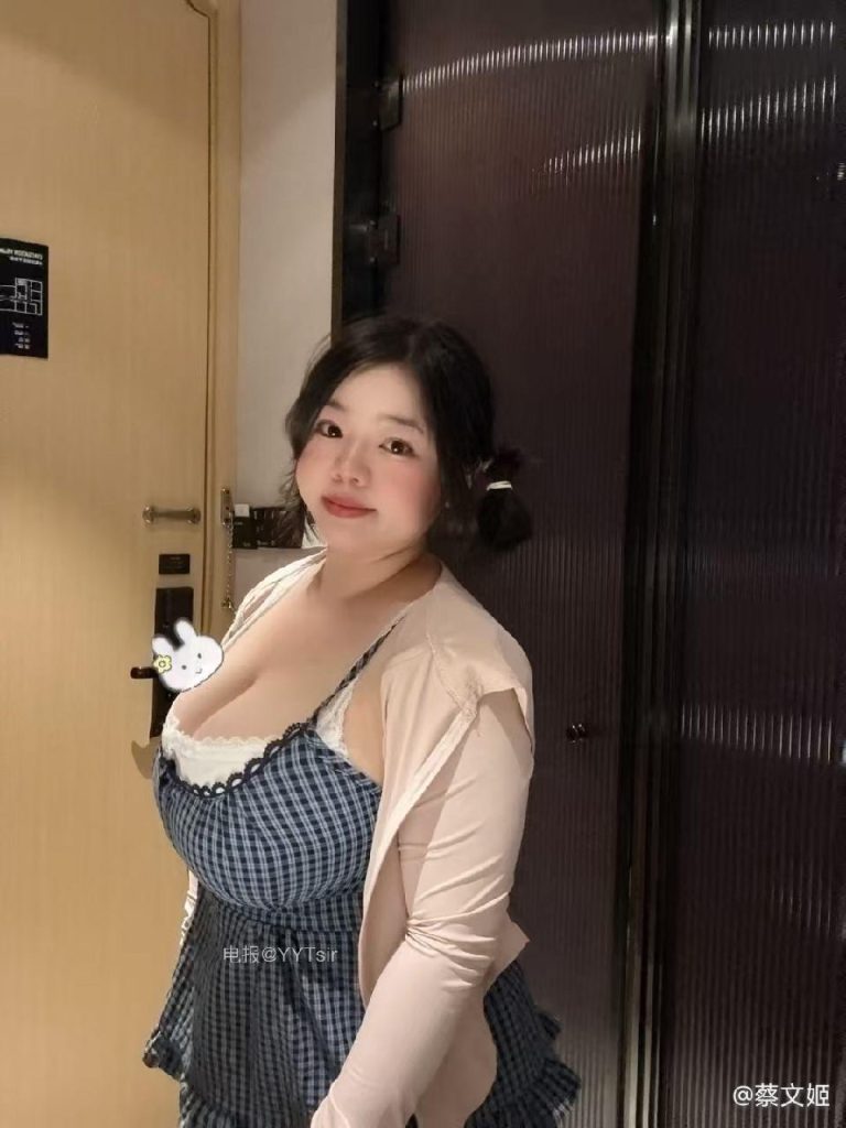 图片[2]-波音女教官