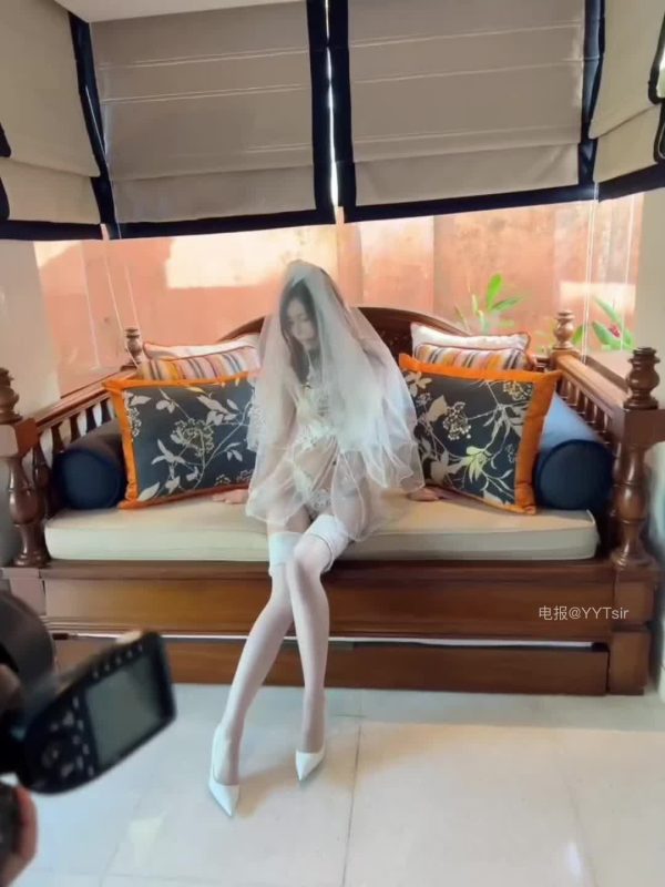 【微密圈全集版】绮里嘉ula的秘密花园 [8.75 GB, 图片:9708, 视频:271]-悠然分享库