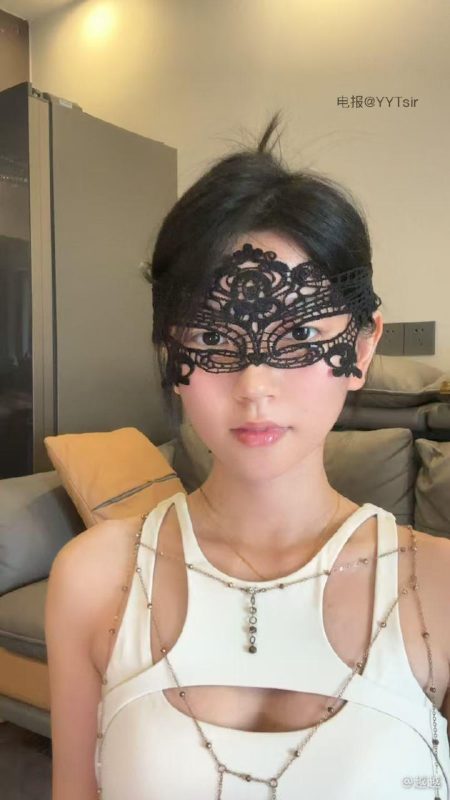 【微密圈全集版】越越的私人定制空间 [275.05 MB, 视频:112, 图片:130]-悠然分享库