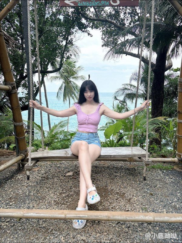 【微密圈全集版】金小鹿呦呦 [445.91 MB, 视频:50, 图片:131]-悠然分享库