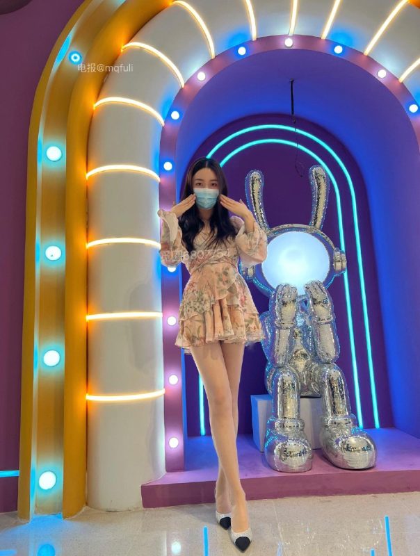 【微密圈全集版】颖儿 [241.82 MB, 图片:580, 视频:4]-悠然分享库